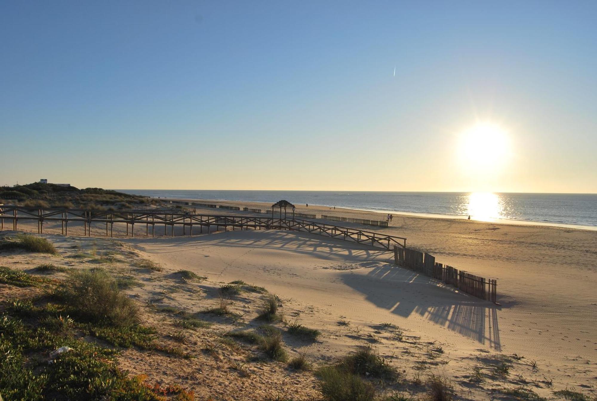 Tranvia Beach House Chipiona Bagian luar foto