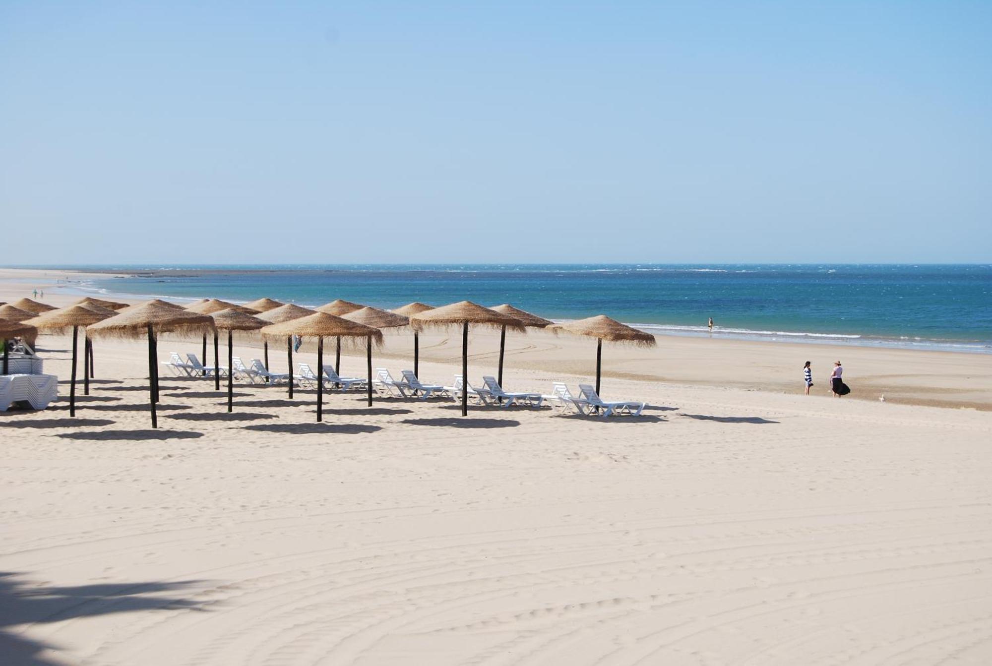Tranvia Beach House Chipiona Bagian luar foto