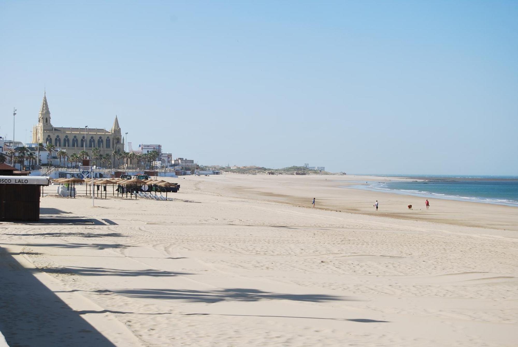 Tranvia Beach House Chipiona Bagian luar foto